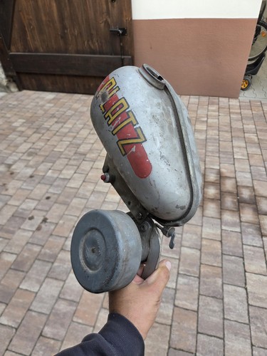 Kleiner mofa moped - moped, tank